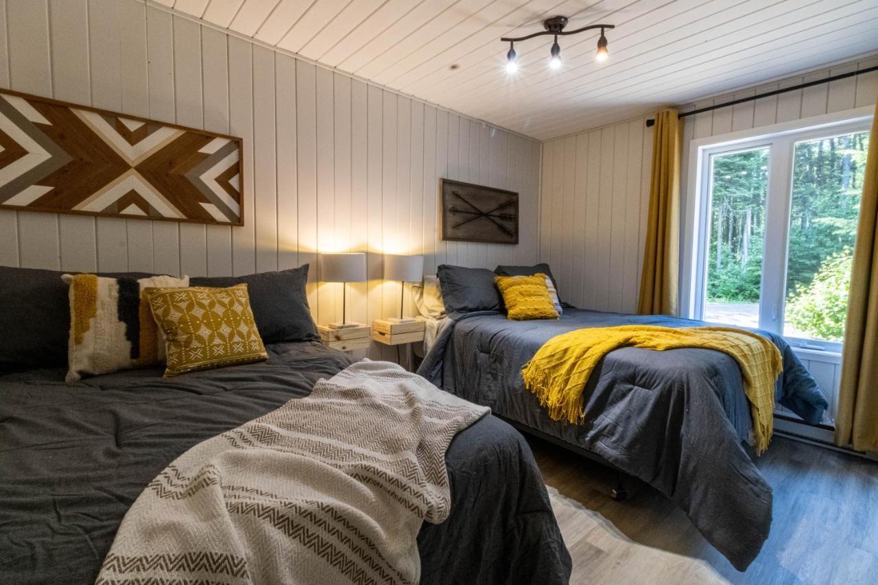 Les Chalets Tourisma - Chalet Dans Les Bois Avec Lac Prive - Le Colibri Saint-Raymond Luaran gambar