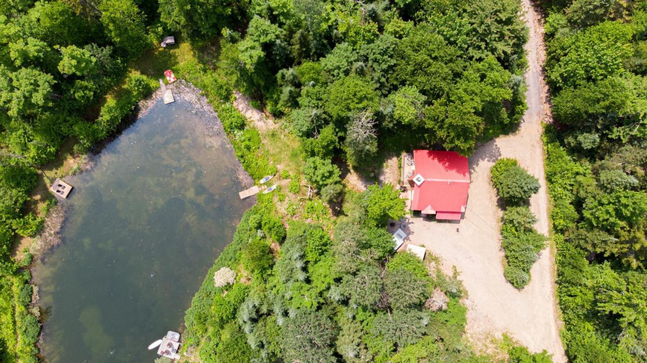 Les Chalets Tourisma - Chalet Dans Les Bois Avec Lac Prive - Le Colibri Saint-Raymond Luaran gambar